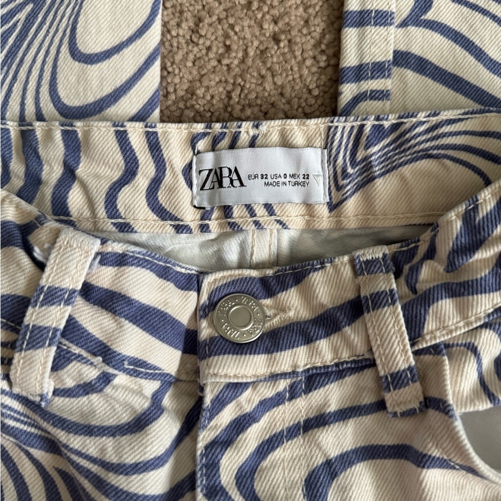 Zara Women’s Swirl Jeans Size 0 Blue White Pants Straight Leg - Picture 7 of 9